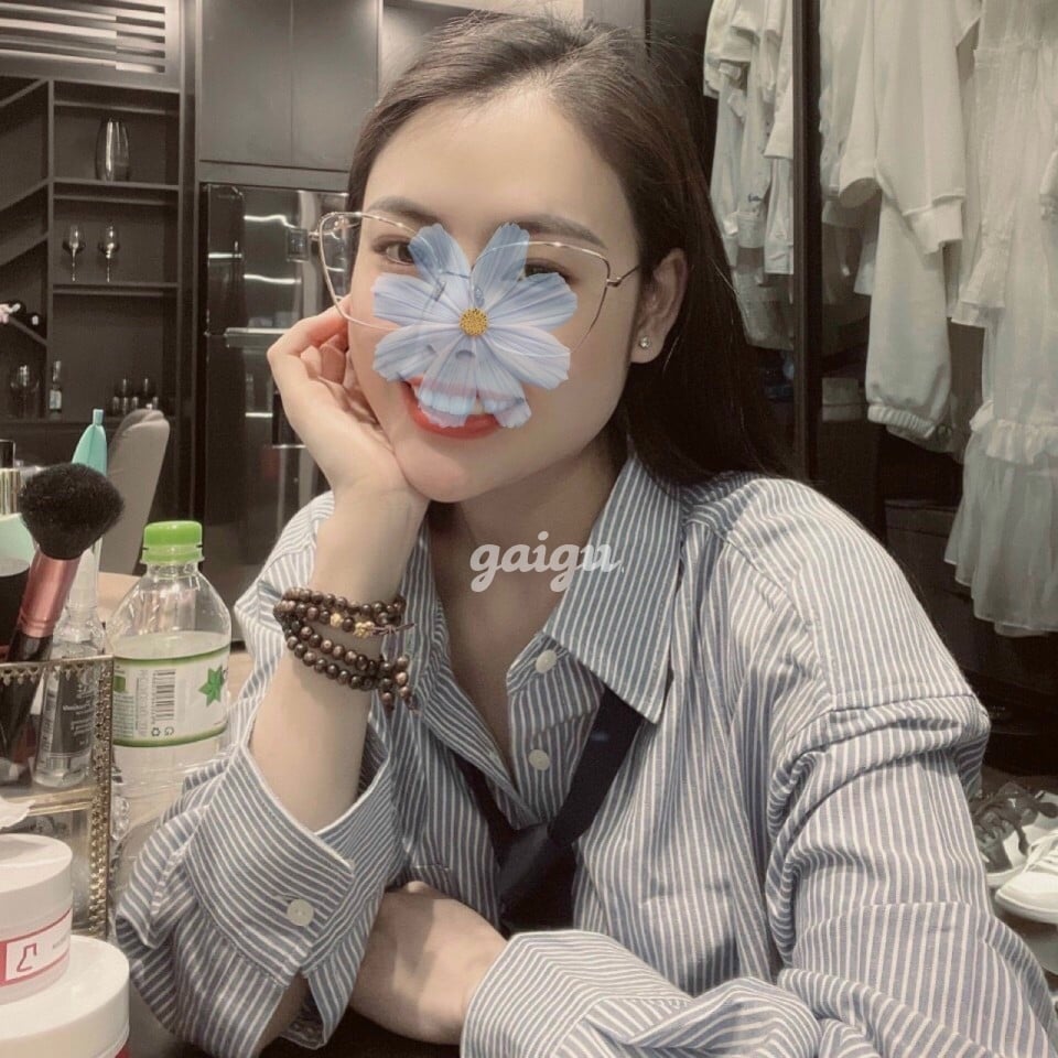 Tú Anh – Chân Dài Nóng Bỏng