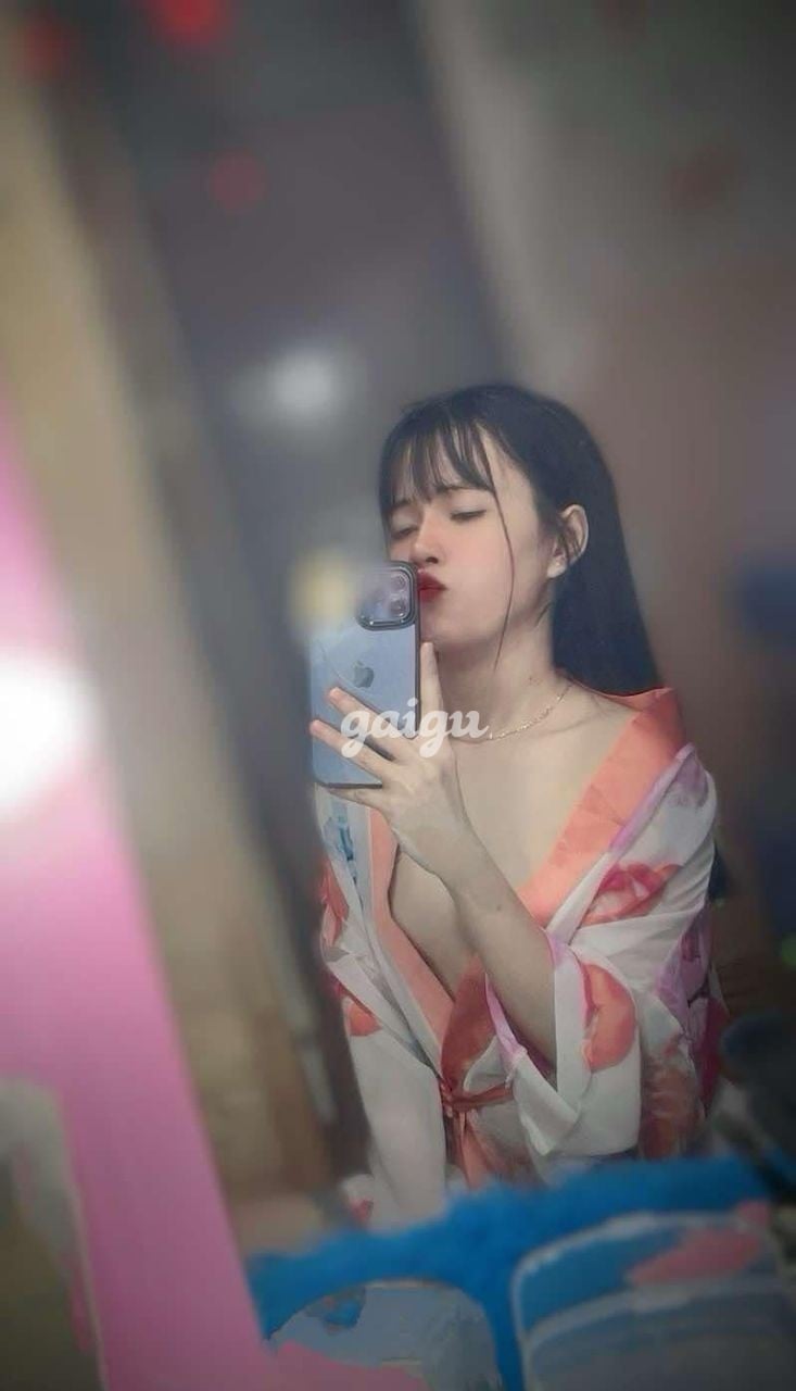 ♥️MỚI CỨNG♥️LÝ NHÃ KỲ LẦN ĐẦU BƯỚC CHÂN VÀO NGHỀ
