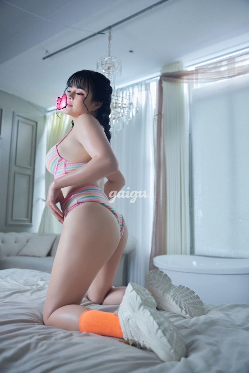Thùy Linh – Xinh baby – Body chuẩn hotgirl