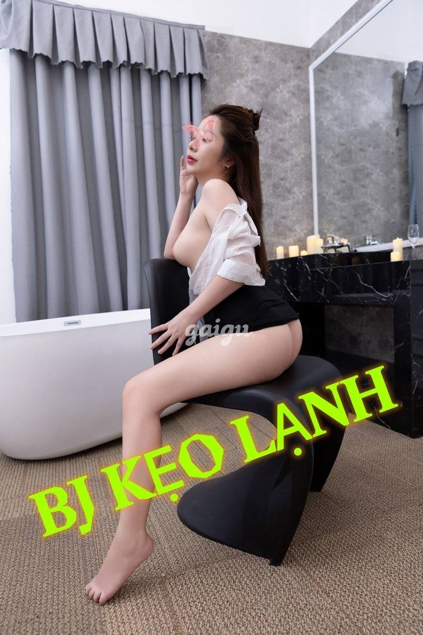 ❤Gái Dâm Tuệ Nhi ❤ Vú To hàng thật dễ thương thân thiện!!!