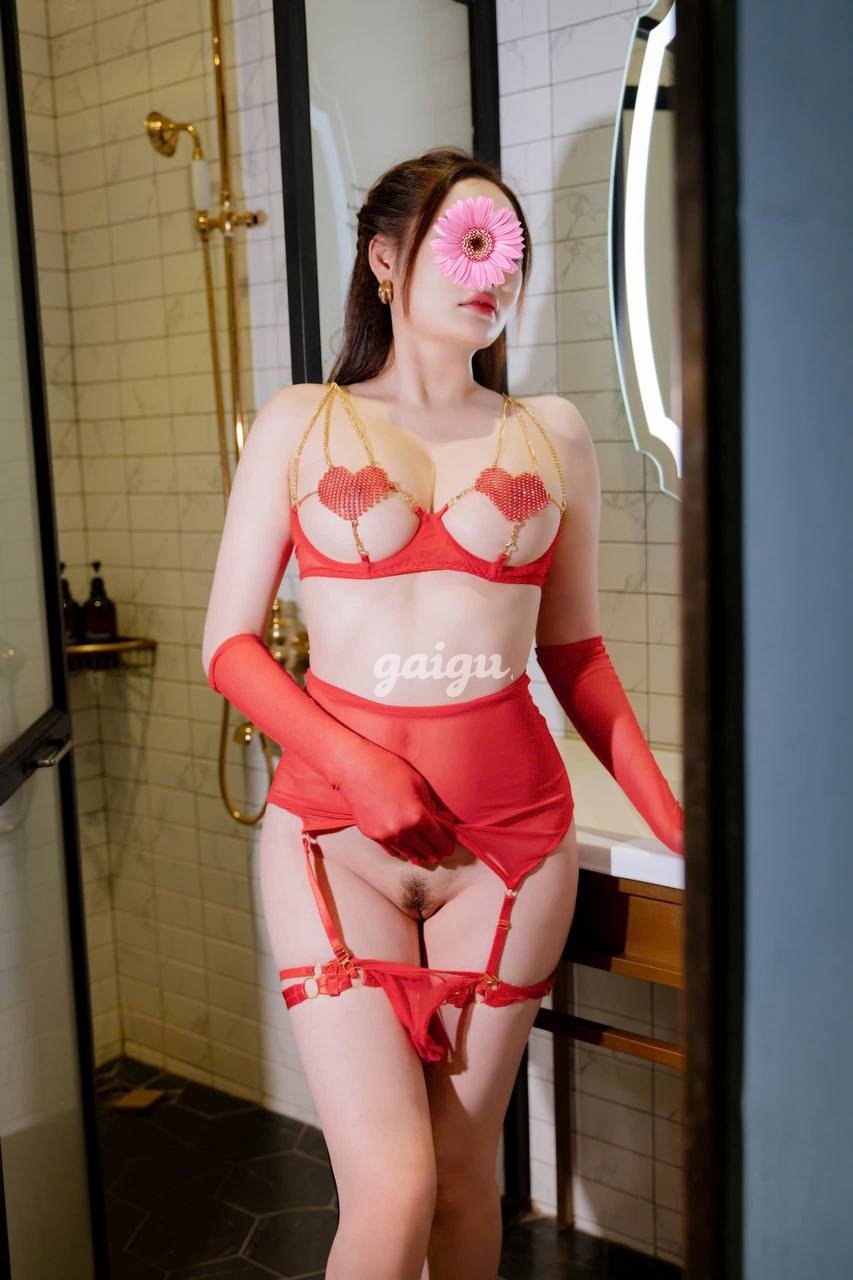 ❤️ BẢO NGỌC ❤️ Siêu Mẫu dễ thương – Lovely nhân tình dáng đẹp