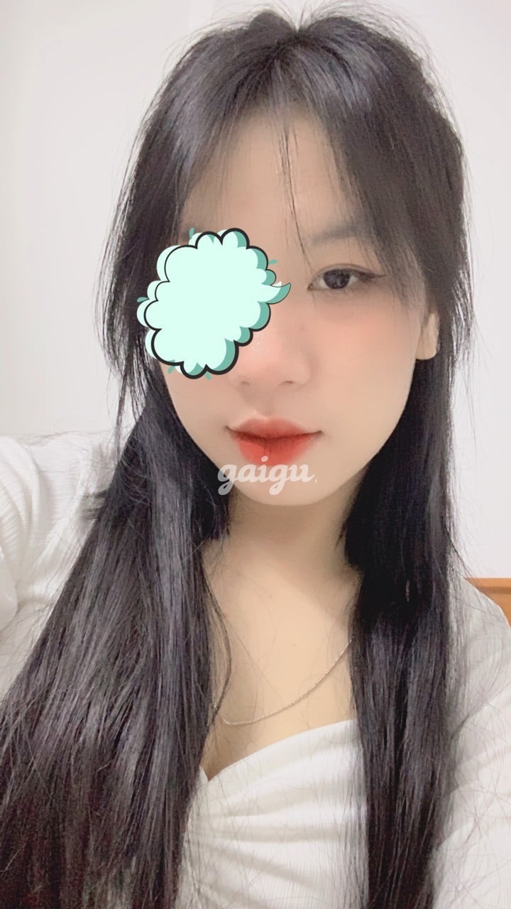 GÁI TEEN CỰC XINH TÚ TRINH 2K5_RẤT ĐÁNG YÊU_DA TRẮNG_VÚ CỰC ĐẸP